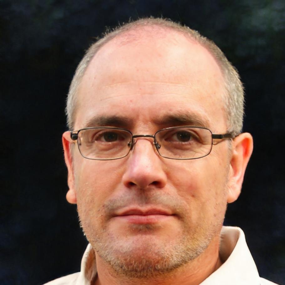 Portrait professionnel de Christophe Montclair, conseiller financier expert
